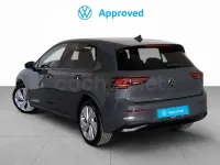 Usado VW Golf VIII 115 CV (84 kW) 2025 Gris / plata Berlina