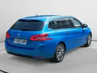 Usado Peugeot 308 SW Allure 132 CV (97 kW) 2021 Azul Familiar