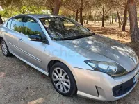 Usado Renault Laguna III 130 CV (95 kW) 2010 Beige Berlina