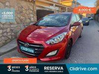 Usado Hyundai i30 110 HP (80 kW) 2015 Vermelho Sedan