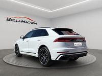 Usado Audi Q8 S-line plus 340 CV (250 kW) 2022 Blanco SUV