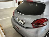 Usado Peugeot 208 Signature Sky 82 CV (60 kW) 2019 Gris / plata Utilitario
