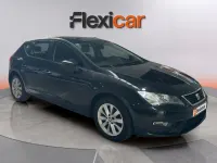Usado Seat Leon Style 110 CV (80 kW) 2018 Negro Berlina
