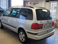 Usado Seat Alhambra Reference 115 CV (84 kW) 2008 Gris / plata Monovolumen