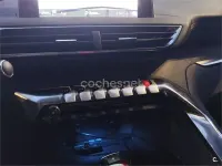 Usado Peugeot 3008 Active 130 CV (95 kW) 2020 Blanco SUV