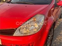 Usado Renault Clio II Rip Curl 85 CV (62 kW) 2007 Rojo Berlina