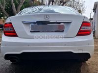 Usado Mercedes C180 AMG line 156 CV (114 kW) 2014 Blanco Berlina