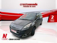 Usado Peugeot 5008 Active 120 CV (88 kW) 2015 Gris / plata Monovolumen