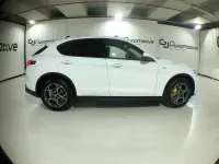Usado Alfa Romeo Stelvio Sprint 190 CV (139 kW) 2022 Blanco SUV