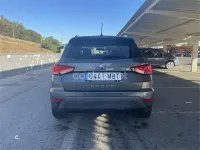 Usado Seat Arona Reference 95 CV (69 kW) 2018 Gris / plata SUV