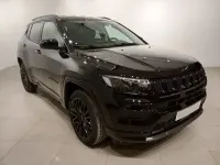 Usado Jeep Compass Altitude 130 CV (95 kW) 2023 Negro SUV