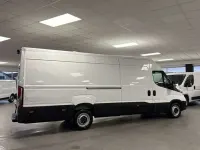 Usado Iveco Daily 160 CV (117 kW) 2023 Blanco Van