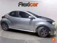 Usado Toyota Yaris Hybrid Active 116 CV (85 kW) 2024 Gris