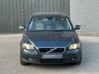 Usado Volvo S40 Momentum 125 CV (91 kW) 2007 Azul Berlina