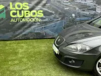 Usado Seat Leon Style 105 CV (77 kW) 2011 Amarillo Utilitario