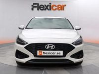 Usado Hyundai i30 121 CV (88 kW) 2024 Blanco Berlina