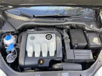 Usado VW Golf V Highline 105 CV (77 kW) 2007 Negro Berlina