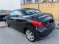 Usado Peugeot 207 CC Sport 110 CV (80 kW) 2008 Negro Descapotable