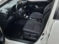 Usado Toyota Yaris 125 CV (91 kW) 2023 Blanco Utilitario