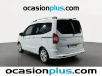Usado Ford Tourneo Courier Titanium 100 CV (73 kW) 2018 Blanco Monovolumen