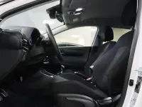 Usado Hyundai Bayon 100 CV (73 kW) 2025 Blanco SUV