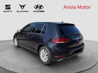 Usado VW Golf VII Advance 110 CV (80 kW) 2018 Negro Utilitario