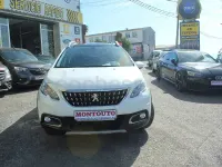 Usado Peugeot 2008 Allure 120 CV (88 kW) 2016 Blanco SUV