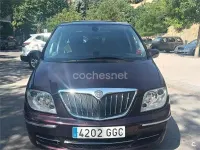 Usado Lancia Phedra 170 CV (125 kW) 2008 Granate Monovolumen
