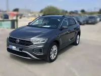 Usado VW T-Roc Life 110 CV (80 kW) 2022 Gris SUV