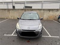 Usado Renault Clio II Authentique 70 CV (51 kW) 2010 Gris / plata Berlina