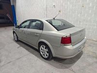 Usado Opel Vectra Elegance 120 CV (88 kW) 2006 Beige Berlina