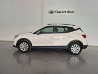 Usado Seat Arona Style 109 CV (80 kW) 2021 Blanco SUV