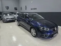 Usado Renault Mégane GrandTour Business 115 CV (84 kW) 2020 Azul Familiar