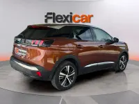 Usado Peugeot 3008 Allure 131 CV (96 kW) 2020 Marrón SUV