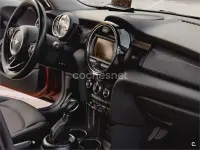 Usado Mini Cooper D 116 CV (85 kW) 2016 Rojo Utilitario