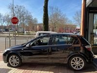Usado Opel Astra Sport 110 CV (80 kW) 2006 Gris / plata Berlina