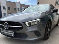 Usado Mercedes A180 116 CV (85 kW) 2019 Gris / plata Berlina