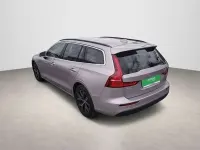 Usado Volvo V60 Core 199 CV (146 kW) 2023 Gris Familiar