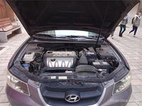 Usado Hyundai Sonata Style 161 CV (118 kW) 2008 Gris / plata Berlina