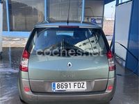 Usado Renault Scénic II Dynamique 110 CV (80 kW) 2006 Gris / plata Monovolumen