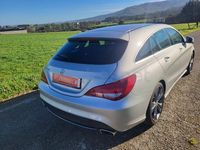 Usado Mercedes CLA200 Shooting Brake Urban 136 CV (100 kW) 2015 Gris / plata Familiar