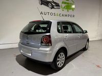 Usado VW Polo Advance 75 CV (55 kW) 2006 Gris / plata Utilitario