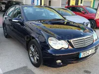 Usado Mercedes C220 Classic 150 CV (110 kW) 2007 Azul Berlina