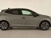 Usado Renault Clio V Techno 145 CV (106 kW) 2025 Gris Berlina