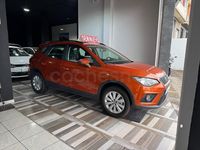 Usado Seat Arona Ecomotive 95 CV (69 kW) 2018 Naranja SUV