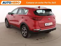 Usado Kia Sportage 135 CV (99 kW) 2019 Rojo SUV