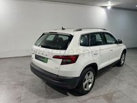 Usado Skoda Karoq Ambition 150 CV (110 kW) 2021 Blanco SUV