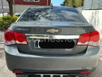 Usado Chevrolet Cruze LT 141 CV (103 kW) 2011 Gris / plata Berlina