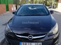Usado Opel Astra Selective 110 CV (80 kW) 2015 Negro Berlina