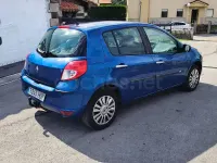 Usado Renault Clio II Expression 75 CV (55 kW) 2011 Azul Berlina